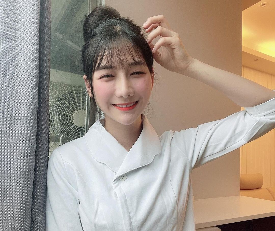 Hot girl ban ca o Dai Loan bi chi trich vi khong tham gia chong dich