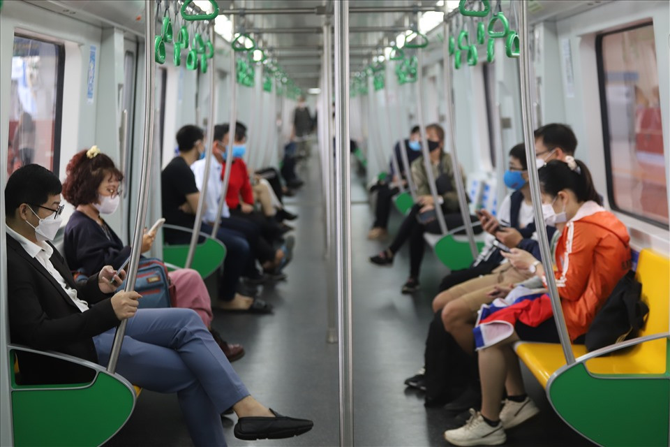 Ngay dau tien duong sat Cat Linh - Ha Dong chinh thuc thu phi-Hinh-9