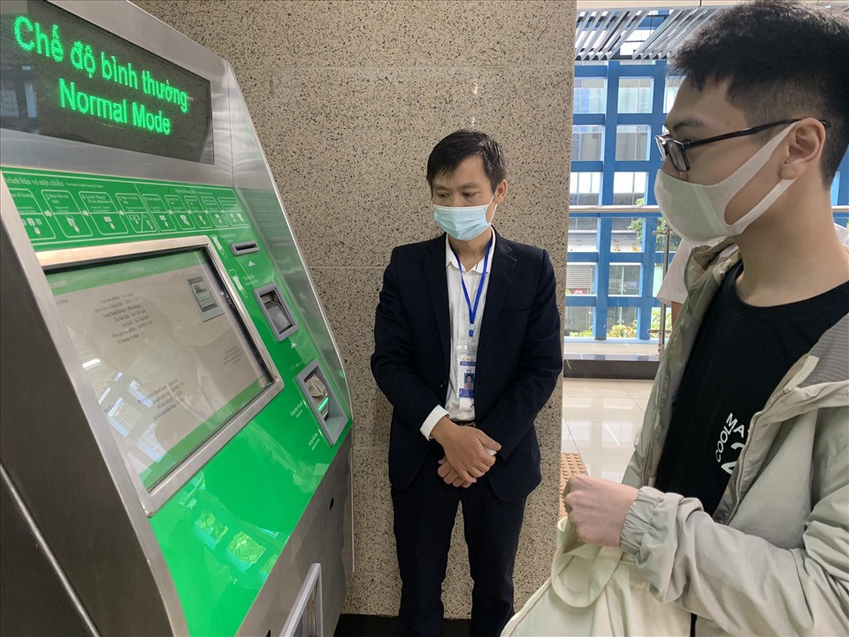 Ngay dau tien duong sat Cat Linh - Ha Dong chinh thuc thu phi-Hinh-3