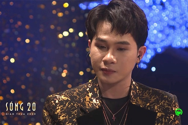 Jack xuất hiện trên truyền hình với vẻ mặt phờ phạc, mệt mỏi.