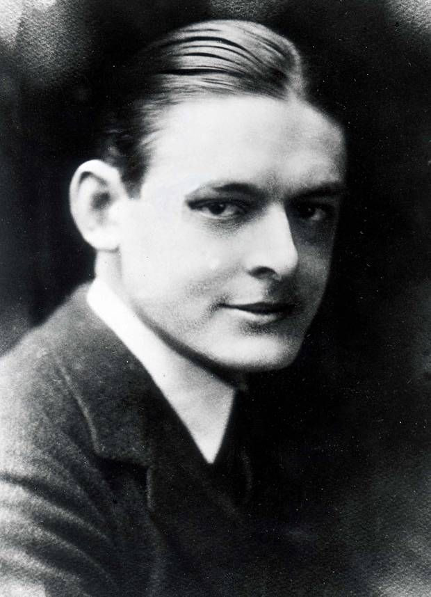 Thomas Stearns Eliot (Mậu Tý, 1888 – 1965) là nhà thơ, nhà viết kịch, nhà phê bình văn học người Anh. Ông là nhà cách tân ngôn ngữ thơ và thi pháp, đấu tranh cho "thơ tự do", thoát khỏi khuôn sáo của thơ cũ. Được coi là nhà thơ lớn nhất nước Anh thế kỷ 20, Eliot có ảnh hưởng lớn đến văn học phương Tây hiện đại. Ông đoạt giải Nobel văn học 1948.