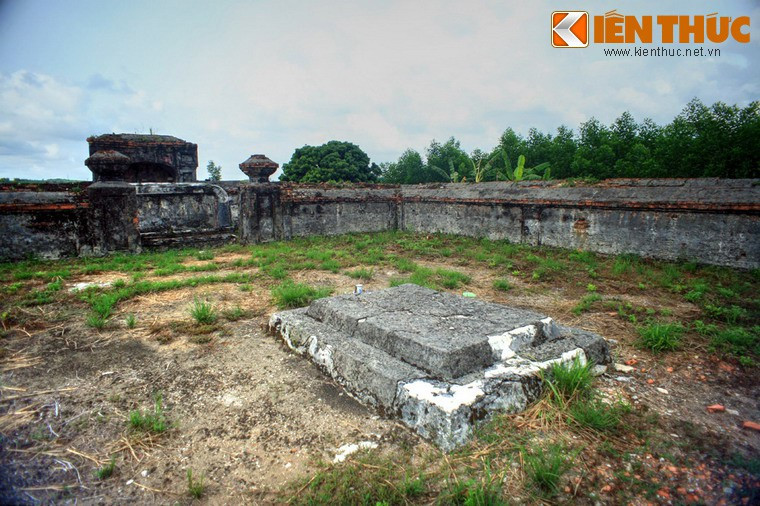 Nguyễn Phúc Chú (Bính Tý, 1696 - 1738) là chúa thứ 7 thời Nguyễn sáng nghiệp. Ông là người có tài văn võ, có công trạng lớn trong việc khai khẩn vùng đất Vĩnh Long và bảo vệ biên thùy phía Tây Nam tổ quốc.