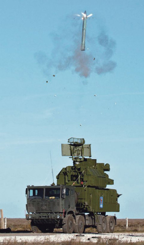 Tên lửa 9M331 của hệ thống Tor-M2KM đạt tầm bắn 12km, diệt mục tiêu độ cao 6km.