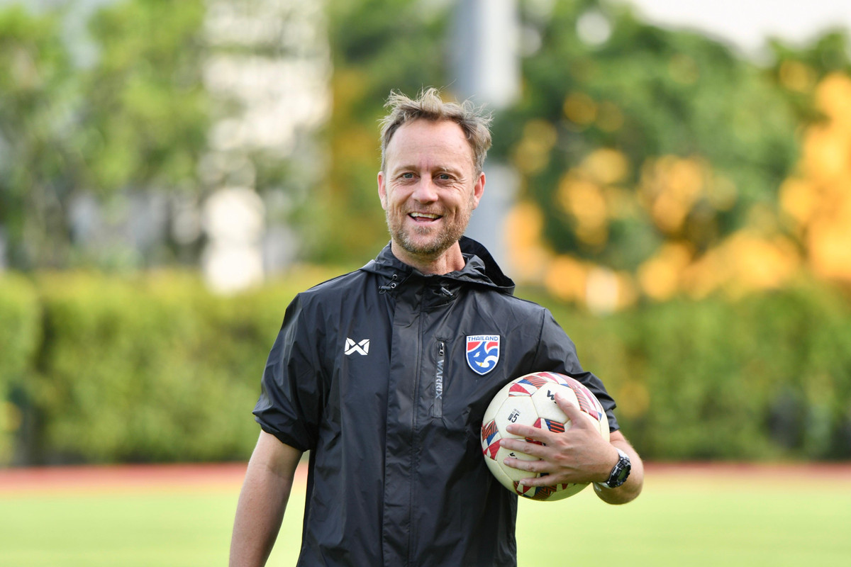 CAHN chiêu mộ HLV Mano Polking? CAHN chieu mo HLV Mano Polking?