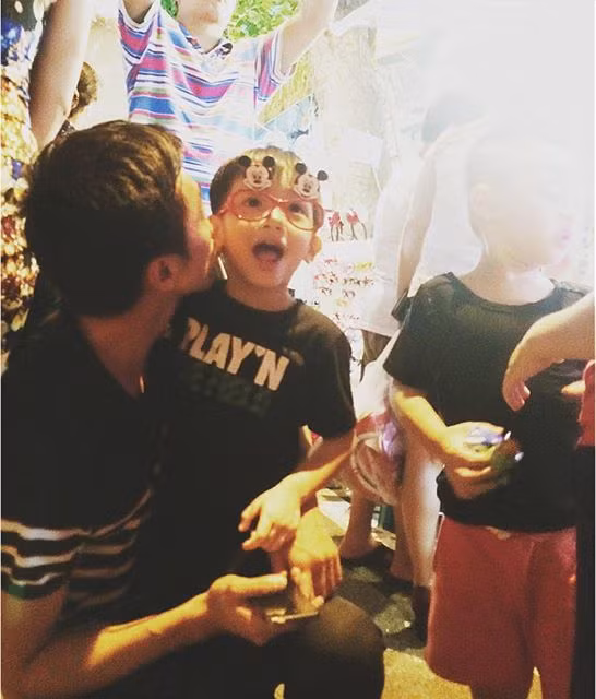 Những hành động của Cường đô la được xem là muốn lấy lòng Hồ Ngọc Hà cũng như chứng minh tình cảm của cặp đôi vẫn còn gắn bó sau nghi án hai người rạn vỡ.