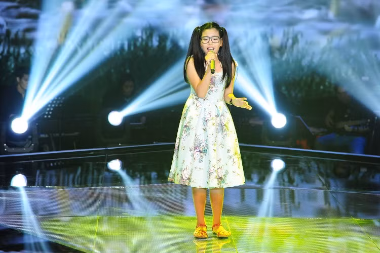 Hồ Võ Thanh Thảo với bài hát "Lời con hứa".