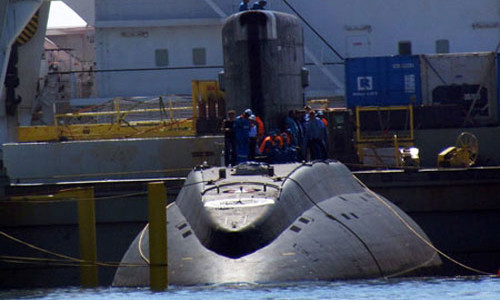 Tàu ngầm Hà Nội chìm được một nửa.