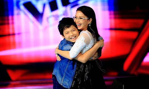 Cẩm Ly và cậu học trò mắt hí.