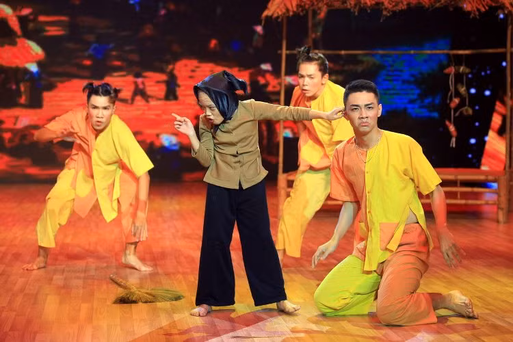 Không chỉ diễn xuất, Linh Hoa được khen kỹ thuật điêu luyện.