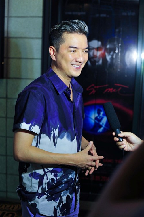 Bên cạnh đó, bộ ba diễn viên “Hiệp sĩ mù” còn tranh thủ ôn lại những kỷ niệm đáng nhớ trong suốt hơn 3 tháng gắn bó với đoàn làm phim.