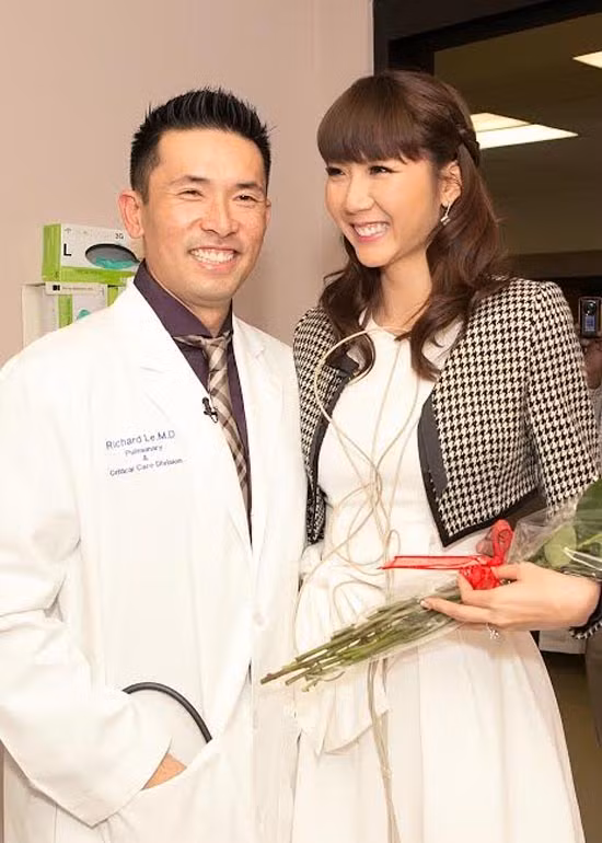 Ngoc Quyen tiet lo clip cau hon lang man