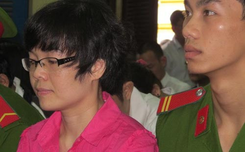 Huyen Nhu dinh bo tron sang My voi so tien khung