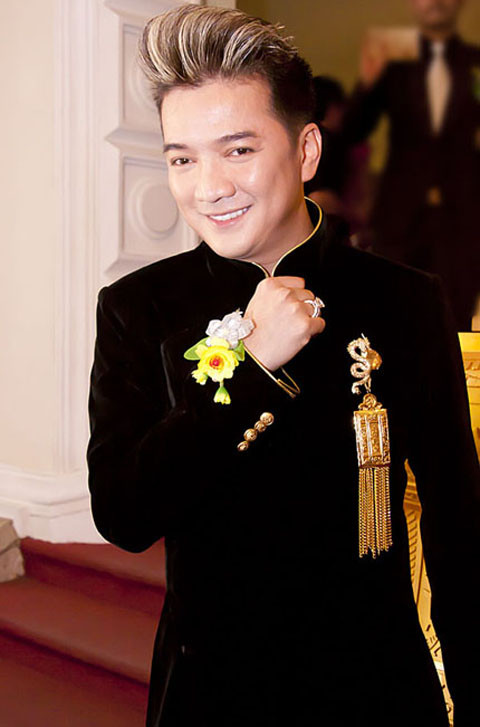 Ca sĩ Đàm Vĩnh Hưng.