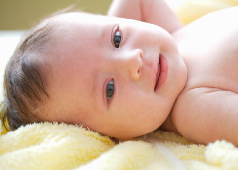 Bé sinh tháng 9 năng lực bản thân khá tốt, tính cách đôn hậu, lương thiện, lại thêm đức tính chăm chỉ cần cù. Công việc phù hợp với những bé sinh tháng này là trong lĩnh vực quân đội, cảnh sát hoặc liên quan tới luật pháp.