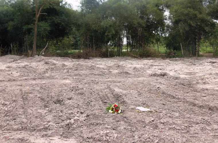 Sau nhiều năm với quyết tâm tìm kiếm hài cốt các liệt sĩ thuộc Tiểu đoàn 2, Trung đoàn 4, Sư đoàn Bộ binh 5 và Lực lương trinh sát Đại đội 240 Nhơn Trạch hy sinh trong trận tập kích chốt Vườn Điều vào đêm 20/12/1967. Ngày 18/8 vừa qua, lực lượng tìm kiếm vô cùng vui mừng, xúc động khi tìm thấy hơn 100 hài cốt cùng di vật của các Liệt sĩ dưới hố sâu tại ấp 5, xã Long Thọ, huyện Nhơn Trạch, tỉnh Đồng Nai.