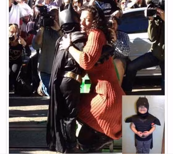 Ước mơ làm người dơi của cậu bé bị ung thư máu Miles Scott đã trở thành hiện thực nhờ sự hỗ trợ và cổ vũ của tổ chức Make-A-Wish, lực lượng cảnh sát và hơn 12.000 người dân tại thành phố San Francisco (Mỹ) hôm 16/11 vừa qua. Cậu bé 5 tuổi này đã phải chiến đấu chống căn bệnh bạch cầu từ khi mới hơn 1 tuổi. Bệnh tình của Miles đang thuyên giảm sau khi em hoàn tất việc điều trị hồi tháng 6. Trong suốt thời gian mang bệnh, Miles luôn có một ước mơ cháy bỏng là trở thành người dơi như trong phim cùng tên.