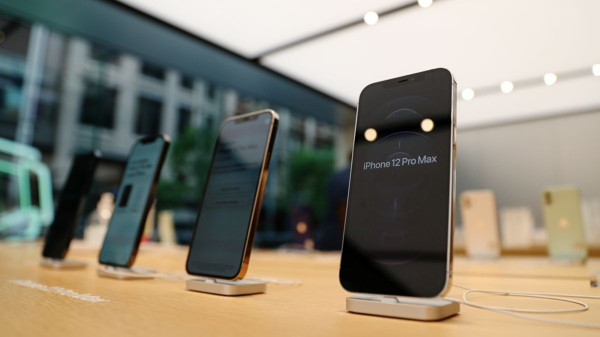 iPhone 12 dang cuu the gioi smartphone-Hinh-2