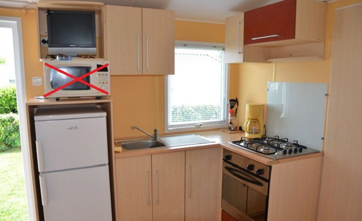 Tiện tay đặt thứ này lên tủ lạnh khiến của nả trong nhà nội đón ra đi Tien tay dat thu nay len tu lanh khien cua na trong nha noi don ra di