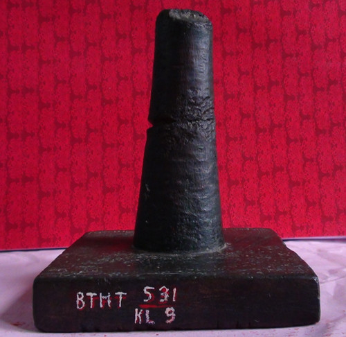 Ấn đồng cổ vừa được phát hiện (ảnh Bảo tàng Hà Tĩnh cung cấp).