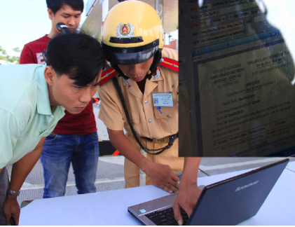 Khi phát hiện phương tiện từng vi phạm (đã gởi giấy báo về địa chỉ chủ xe để yêu cầu thực hiện quyết định xử lý nhưng chưa nhận được hợp tác), CSGT sẽ bộ đàm với tổ CSGT lập chốt phía trước để chặn dừng phương tiện...