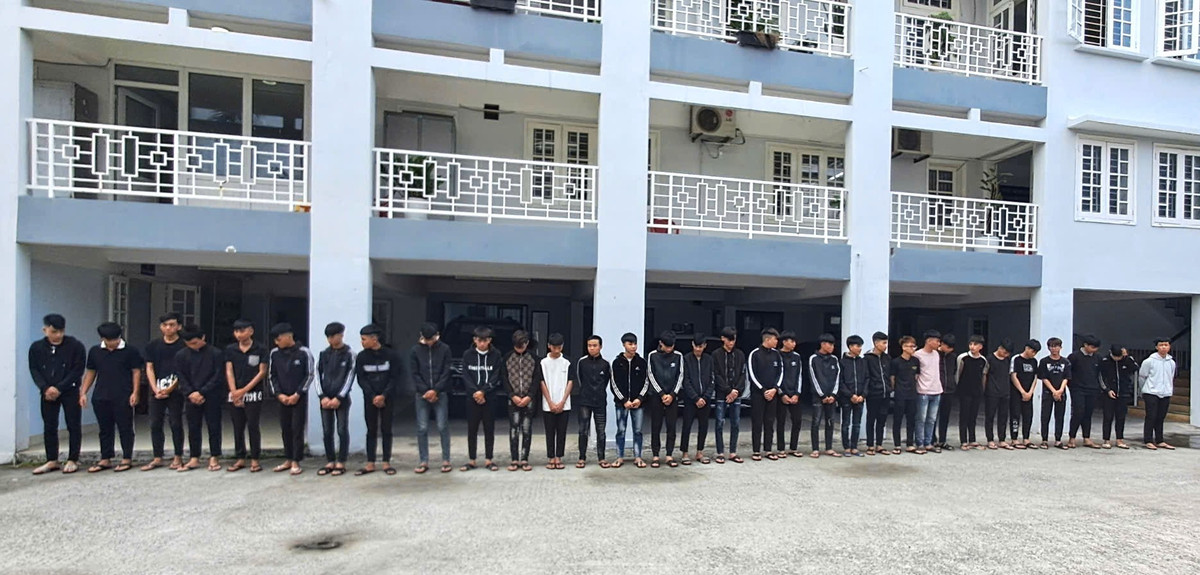 Khoi to 21 thanh nien hon chien giua dem khuya o Da Nang