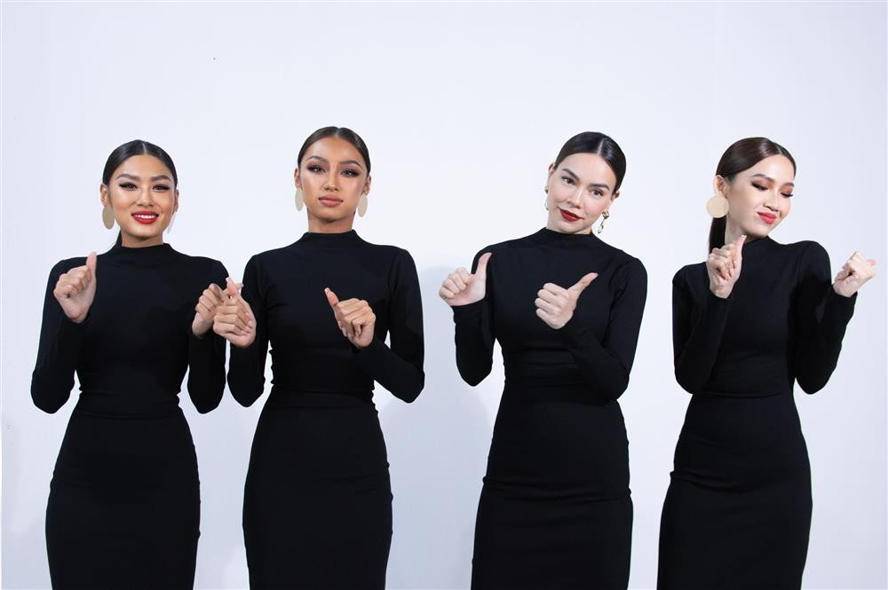 Trong một dự án, bộ ba Thảo Nhi Lê, Đỗ Nhật Hà và Ngô Bảo Ngọc đã bất ngờ xuất hiện cùng Hồ Ngọc Hà. Bên cạnh những khoảnh khắc hậu trường thú vị, điều khiến dân mạng cư dân mạng chú ý lại chính là màn so kè nhan sắc của Hồ Ngọc Hà cùng ba đàn em.