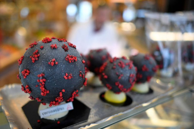 Chia sẻ với AFP, Pré cho biết những chiếc bánh của mình đã giúp khách hàng có những phút giây vui vẻ hiếm hoi giữa lúc nước Pháp đang ngày càng lo lắng vì sự lây lan của dịch Covid-19.