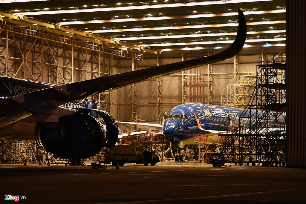 Hãng có mức cắt giảm chuyến bay mạnh nhất trong tháng 3 là Jetstar Pacific Airlines khi so với cùng kỳ 2019, hãng giảm tới 51,4% số chuyến và so với tháng 2, hãng giảm 55,9% số chuyến bay thực hiện.