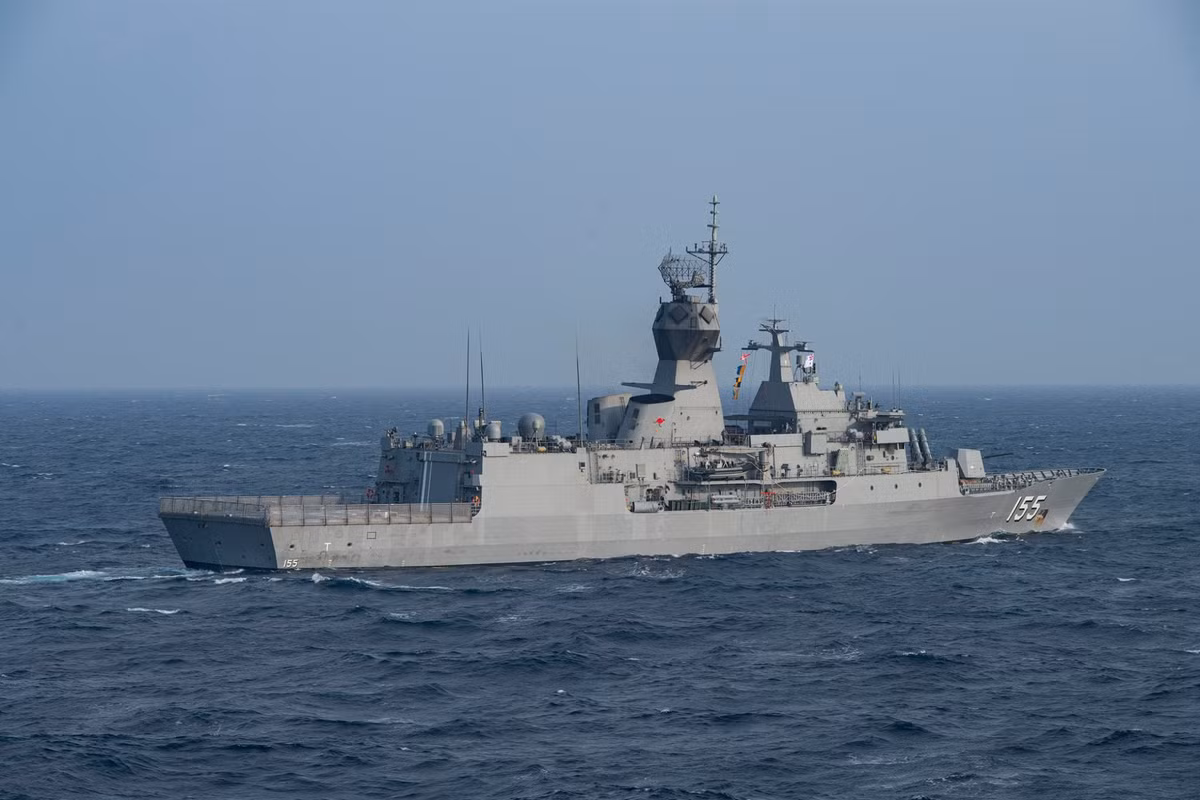 Hải quân Hoàng gia Australia cử tàu hộ vệ tên lửa HMAS Ballarat (ảnh) tham gia, thể hiện cam kết lâu dài của Australia trong việc đóng góp vào an ninh, ổn định và thịnh vượng của khu vực. Ảnh: Hạm đội 7.