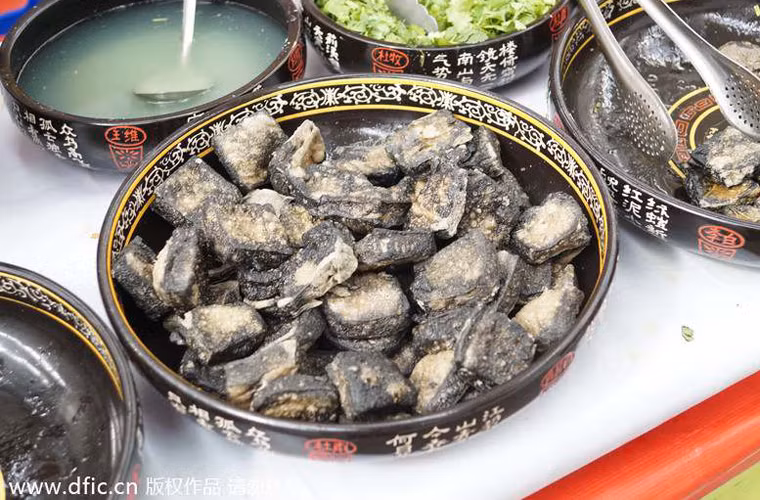 Nguyên liệu tươi ngon và nghệ thuật nấu ăn đỉnh cao cũng là điểm mạnh của ẩm thực của vùng sông Dương Tử. Dù không nổi tiếng như Thành Đô nhưng Dương Tử cũng được mệnh danh là nhà bếp của những người sành ăn Trung Quốc.