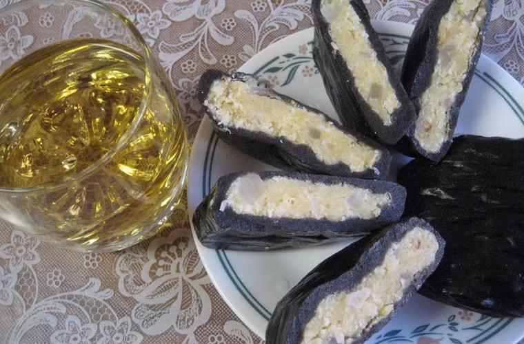 Cũng giống như bánh cáy làng Nguyễn, bánh gai Đại Đồng được làm từ những nguyên liệu đồng quê Thái Bình nhưng nó lại có hương thơm quyến rũ, vị béo, ngậy, đặc biệt vị ngọt vừa thanh vừa đậm khi ăn.