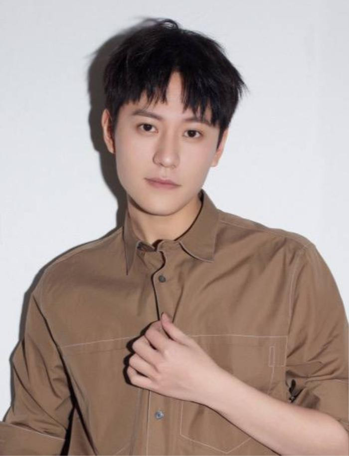 Lộ clip tình cũ Dương Tử vào KS với "Tiểu Long Nữ" Mao Hiểu Tuệ - Hình 4 Lo clip tinh cu Duong Tu vao KS voi