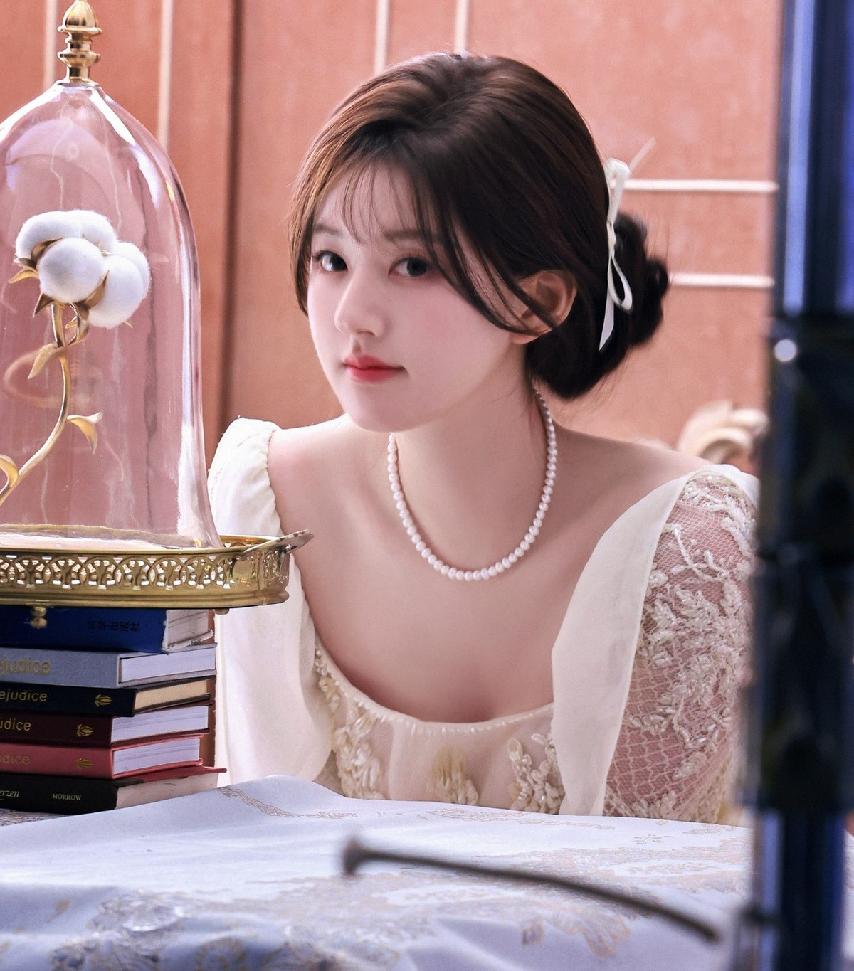 Nhiet Ba thua dau khi dong chung mot phim voi Trieu Lo Tu-Hinh-4