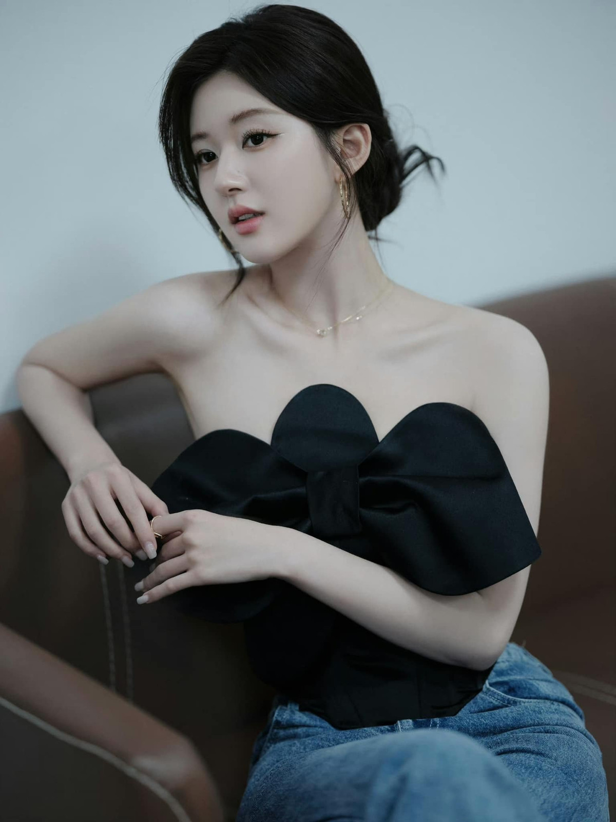 Nhiet Ba thua dau khi dong chung mot phim voi Trieu Lo Tu-Hinh-8