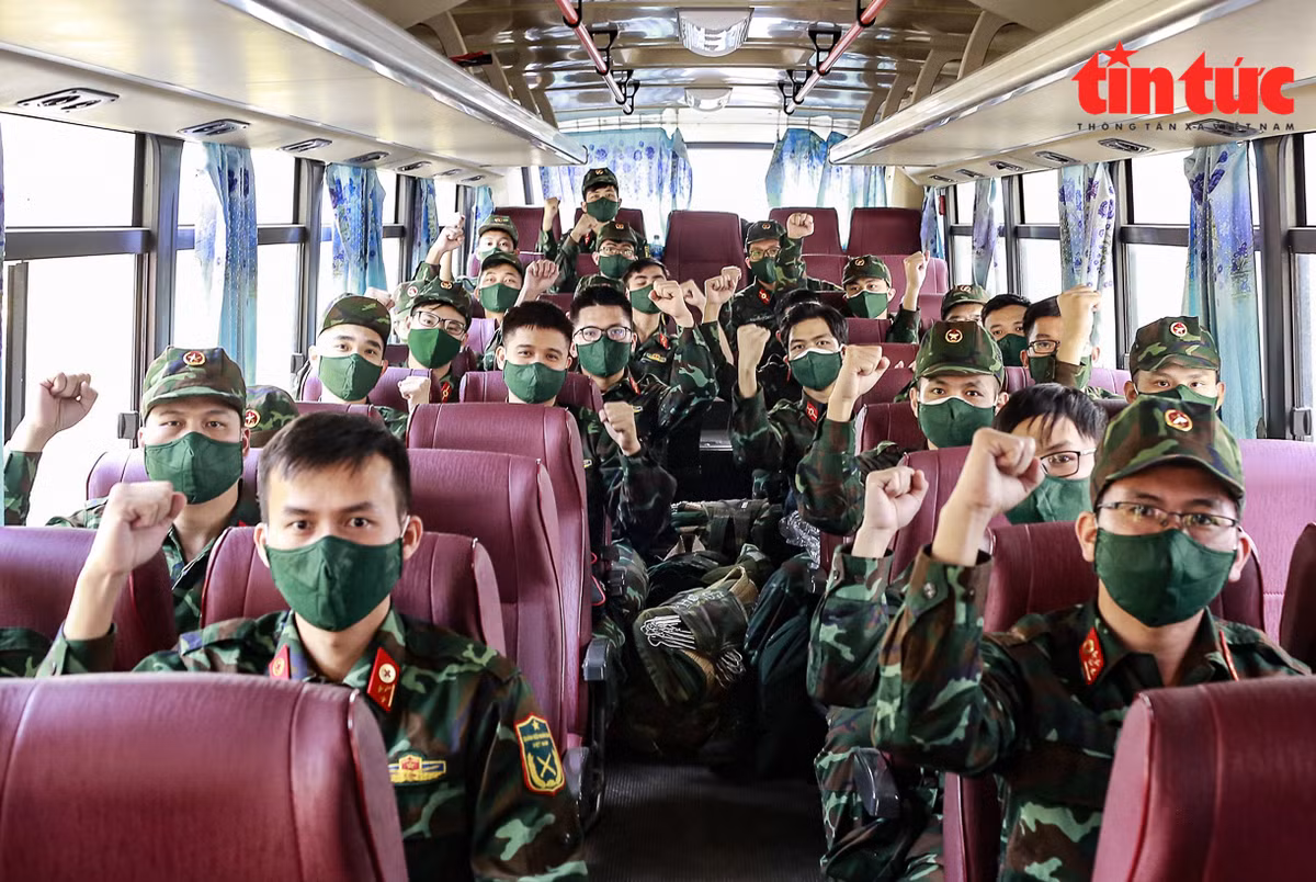 Hon 300 can bo, hoc vien quan y vao cac tinh phia Nam chong dich-Hinh-6