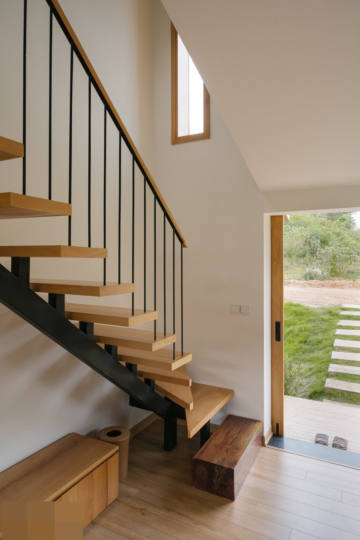 Ngôi nhà Nhật Bản “mọc” trên đỉnh đồi, mang tầm nhìn vạn người mê ảnh 21