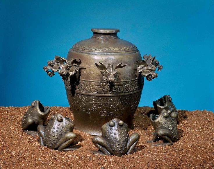 Mỗi con rồng và con cóc đều liên quan đến một điểm la bàn, vì thế triều đình sẽ nhanh chóng biết chính xác nơi nào có thảm họa để gửi binh cứu viện.