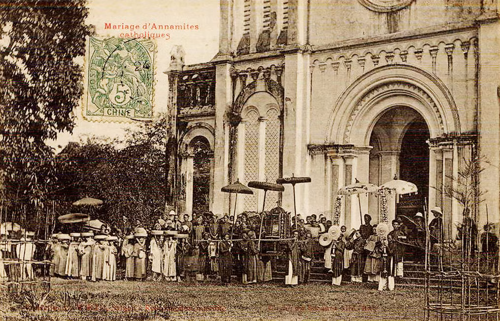 Đám cưới của người Công giáo tại nhà thờ Chính tòa Bà Rịa (Bà Rịa - Vũng Tàu) đầu thế kỷ 20.