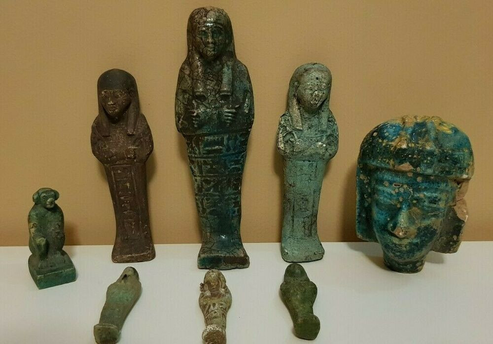 Ngày nay tượng ushabti là một loại hình hiện vật Ai Cập cổ phổ biến trong các bảo tàng trên thế giới. Đôi khi chúng được so sánh với đội quân đất nung nổi tiếng trong lăng mộ của Tần Thủy Hoàng của Trung Hoa cổ...