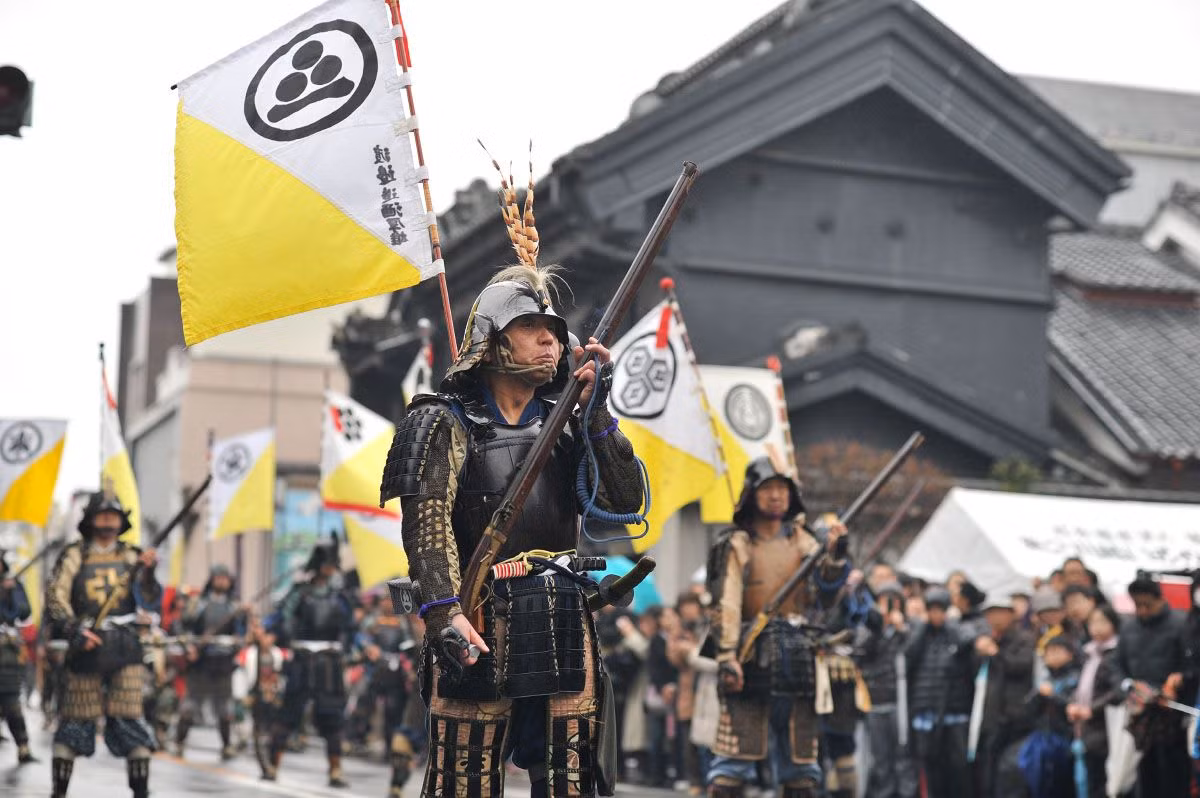 Vai trò của súng hỏa mai Tanegashima chỉ thực sự kết thúc vào Cuộc duy tân Minh Trị (bắt đầu năm 1868). Khi đó, người Nhật tái tổ chức lại hệ thống quân đội và vũ khí dựa theo phương Tây, khiến những bộ giáp rườm rà, gươm giáo và súng hỏa mai tanegashima trở thành dĩ vãng...