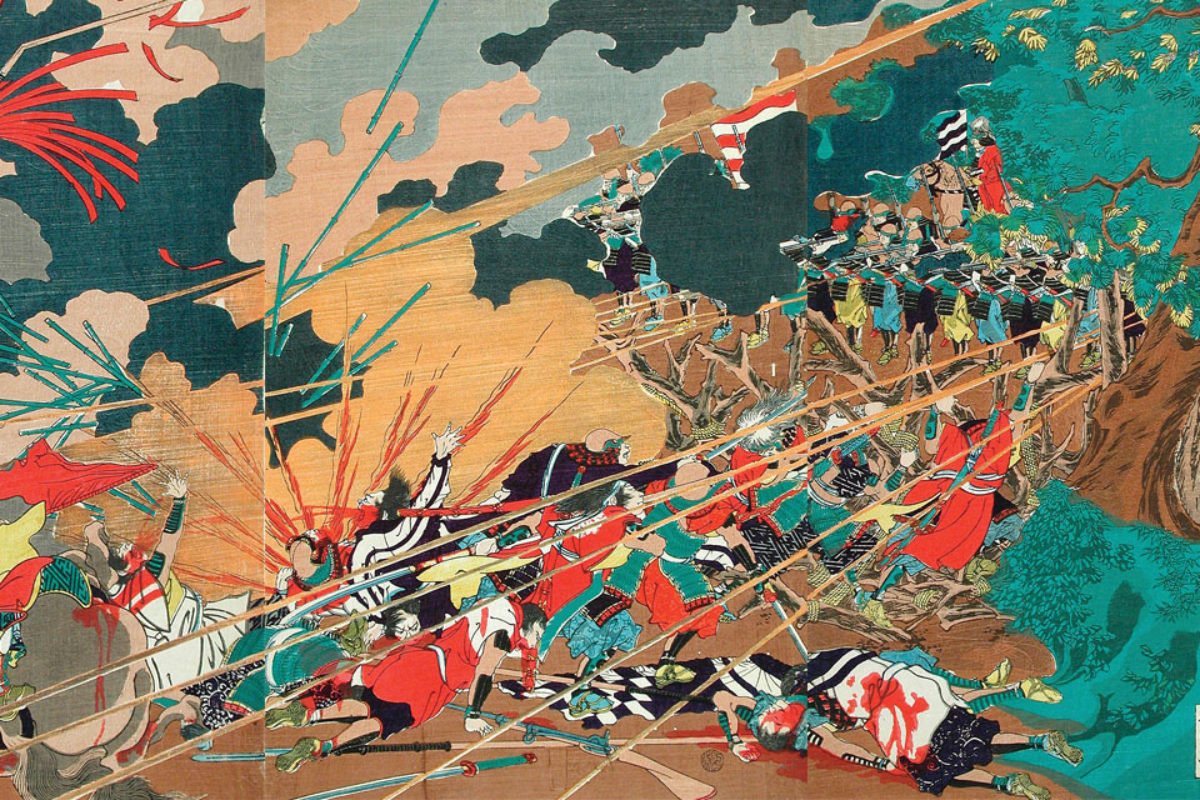 Áp dụng chiến thuật bắn luân phiên ba hàng lần lượt, quân Oda tạo ra một trận mưa đạn với hàng ngàn viên trên một lượt bắn, đốn ngã và tiêu diệt hàng loạt samurai của Takeda đang loay hoay giữa dòng sông, khiến họ tổn thất nặng nề.