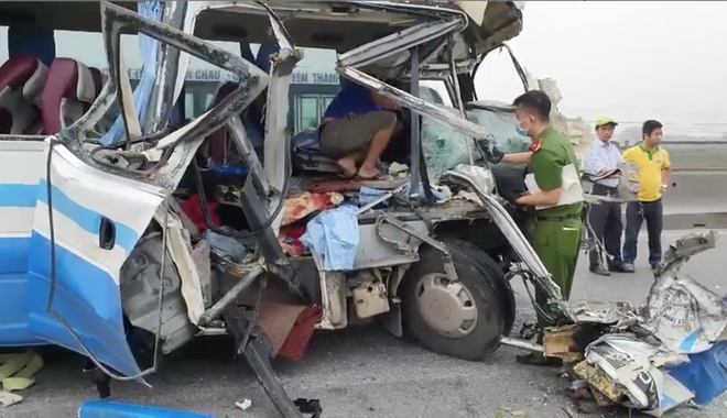 Lo nguyen nhan tai xe xe khach gay tai nan khien 22 nguoi thuong vong