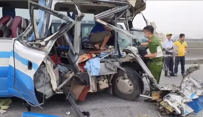 Lo nguyen nhan tai xe xe khach gay tai nan khien 22 nguoi thuong vong