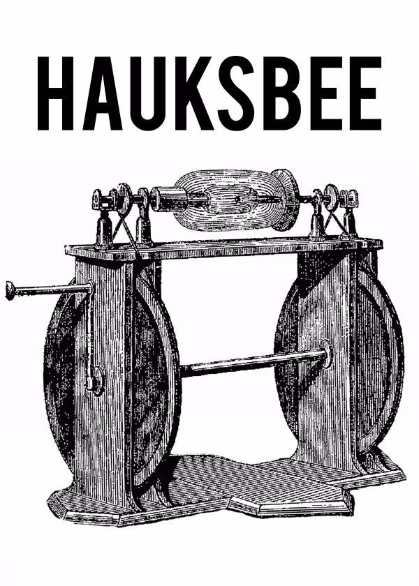 Sau thực nghiệm của Thales, điện năng đã chìm vào lãng quên một thời gian dài. Sự quan tâm đến hiện tượng này chỉ được khơi lại vào thập niên 1700, khi nhà phát minh người Anh Francis Hauksbee chế tạo một thiết bị tĩnh điện đơn giản dùng thủy tinh và len.