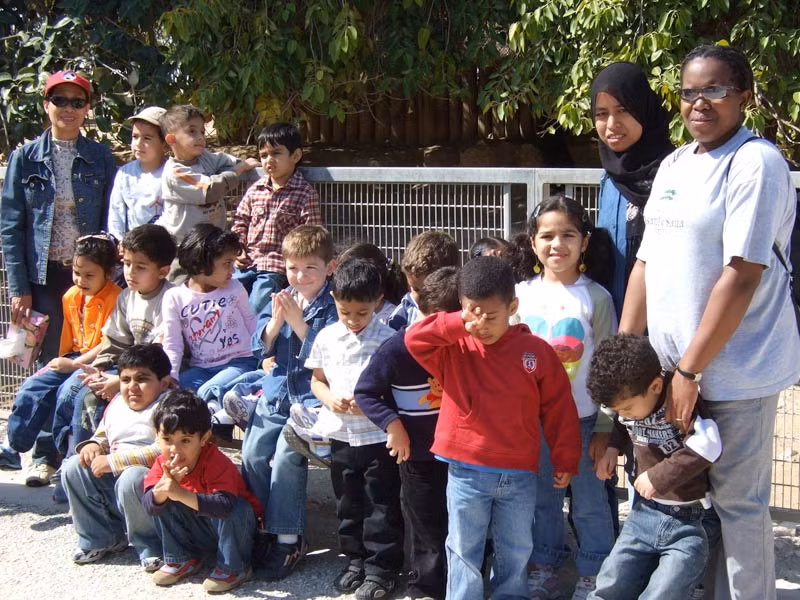  5. Phải có cha là người Qatar để trở thành công dân Qatar. Các trẻ em có cha là công dân Qatar, dù sinh ở đâu trên thế giới sẽ mặc nhiên trở thành công dân của nước này. Quy định này không áp dụng với trẻ em có mẹ là người Qatar. Ảnh: Life on the Spot.