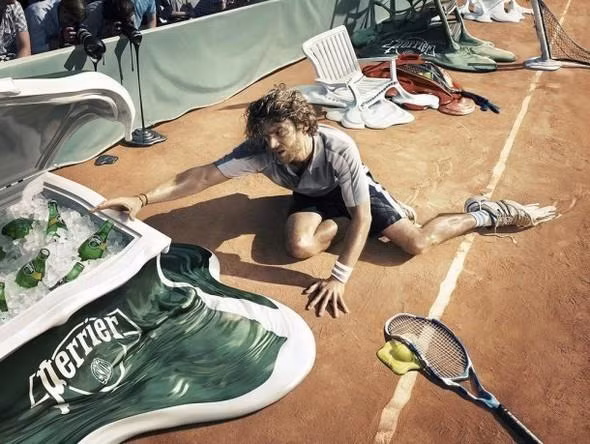 Giữa cái nóng mùa hè gần như làm tan chảy vạn vật thì các chai bia ướp lạnh là sản phẩm cứu cánh tốt nhất.