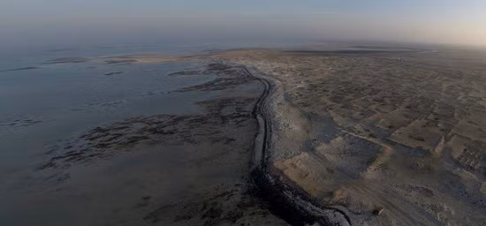 Thị trấn từng được bảo vệ bằng một tường thành lớn bao quanh một vòng cung 2,5 km, được bảo vệ bởi 22 tháp dạng bán nguyệt bố trí dọc theo các bức tường. Ảnh: TripAdvisor.