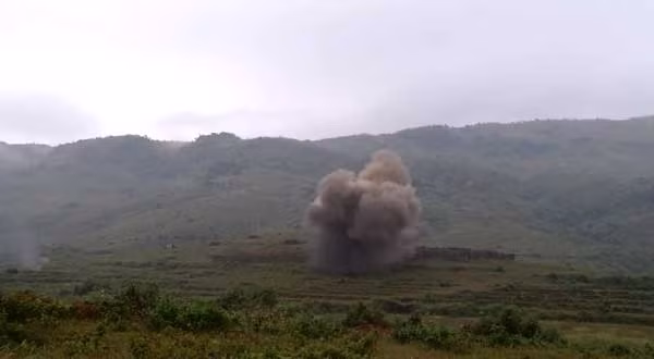 Sử dụng thuốc nổ trong diễn tập ở Sư đoàn 316 (Quân khu 2).