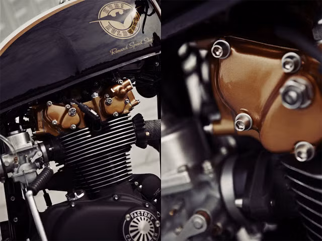 Nắp máy của Honda CB500T được mạ vàng, trau chuốt từng con ốc, bu lông.