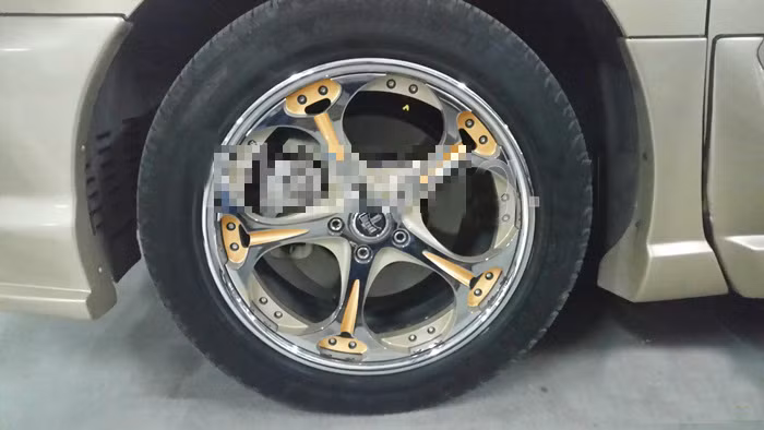 Lazang nổi bật và ấn tượng sau khi mạ vàng xong.